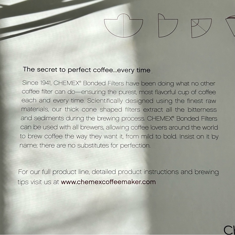 🌴 Pure Chemex Bonded Half Moon & Pre-Folded White Coffee Filters | 100 Count - Picture 6 of 8